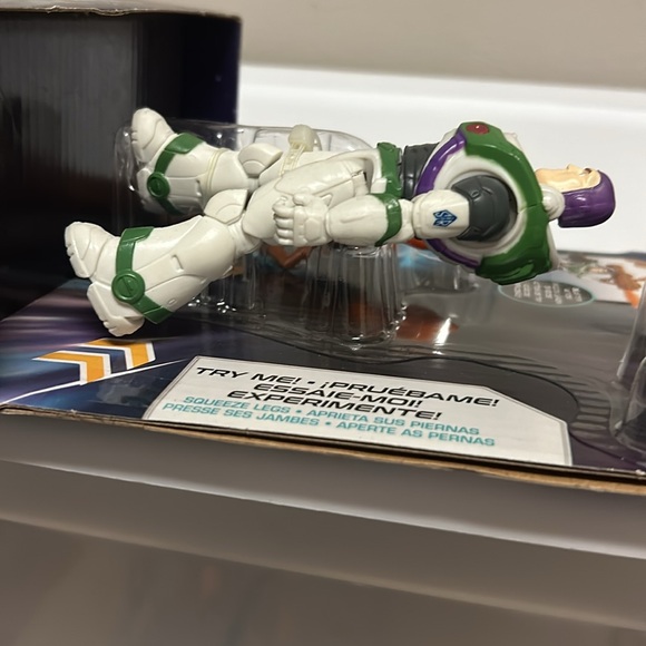 Disney Pixar Lightyear Mission Equipped Buzz Lightyear 5 Inch Action Figure, NEW - Picture 4 of 5